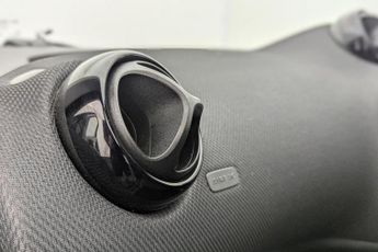 SMART FORFOUR 17.6kWh Premium Hatchback 5dr Electric Auto (22kW Charger) (82 p