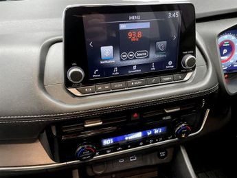 NISSAN X-TRAIL 1.5 h e-POWER Acenta Premium SUV 5dr Petrol Hybrid Auto e-4ORCE 