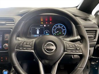 NISSAN LEAF 39kWh N-Connecta Hatchback 5dr Electric Auto (150 ps)