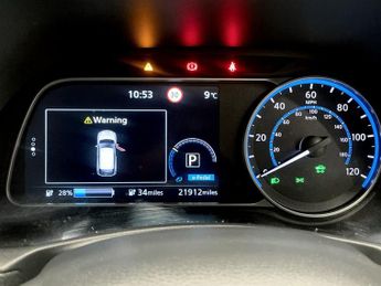 NISSAN LEAF 39kWh N-Connecta Hatchback 5dr Electric Auto (150 ps)