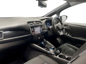 NISSAN LEAF 39kWh N-Connecta Hatchback 5dr Electric Auto (150 ps)