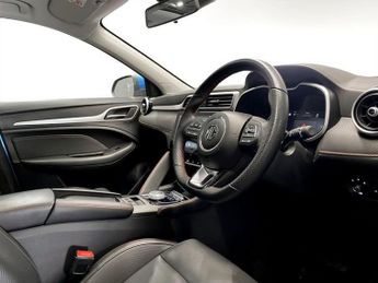 MG MG ZS 72.6kWh Trophy Long Range SUV 5dr Electric Auto (156 ps)