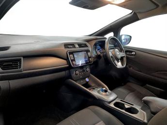 NISSAN LEAF 39kWh Acenta Hatchback 5dr Electric Auto (150 ps)