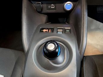 NISSAN LEAF 39kWh Acenta Hatchback 5dr Electric Auto (150 ps)