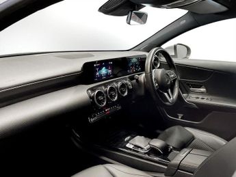 MERCEDES-BENZ A CLASS 1.5 A180d Sport Hatchback 5dr Diesel 7G-DCT Euro 6 (s/s) (116 ps