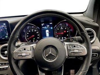 MERCEDES-BENZ GLC 2.0 GLC220d AMG Line SUV 5dr Diesel G-Tronic+ 4MATIC Euro 6 (s/s