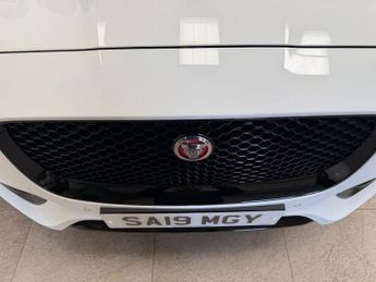 JAGUAR F-PACE 2.0 D180 R-Sport SUV 5dr Diesel Auto AWD Euro 6 (s/s) (180 ps)