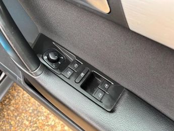 VOLKSWAGEN PASSAT 2.0 TDI BlueMotion Tech Alltrack Estate 5dr Diesel DSG 4Motion E