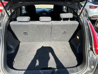 NISSAN JUKE 1.6 N-Connecta SUV 5dr Petrol XTRON Euro 6 (117 ps)