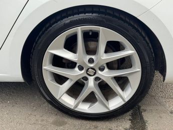 SEAT LEON 2.0 TDI FR Technology Hatchback 5dr Diesel DSG Euro 6 (s/s) (184