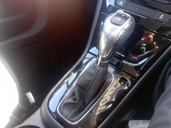 VAUXHALL MOKKA X 1.4i Turbo Design Nav SUV 5dr Petrol Auto Euro 6 (140 ps)