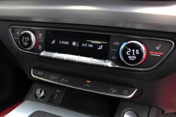 AUDI Q5 2.0 TDI 40 S line SUV 5dr Diesel S Tronic quattro Euro 6 (s/s) (