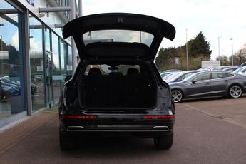 AUDI Q5 2.0 TDI 40 S line SUV 5dr Diesel S Tronic quattro Euro 6 (s/s) (