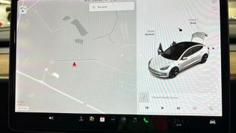 TESLA Model 3 (Dual Motor) Long Range Saloon 4dr Electric Auto 4WDE (346 ps)