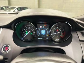 JAGUAR E-PACE 2.0 P250 R-Dynamic SE SUV 5dr Petrol Auto AWD Euro 6 (s/s) (249 