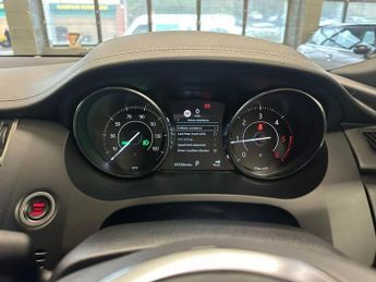 JAGUAR E-PACE 2.0 D180 R-Dynamic S SUV 5dr Diesel Auto AWD Euro 6 (s/s) (180 p