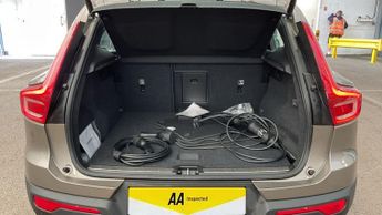 VOLVO XC40 1.5h T4 Recharge 10.7kWh Inscription SUV 5dr Petrol Plug-in Hybr