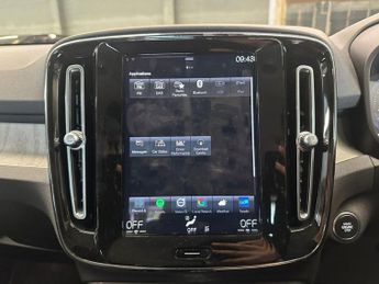 VOLVO XC40 1.5h T4 Recharge 10.7kWh Inscription SUV 5dr Petrol Plug-in Hybr