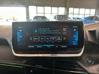 PEUGEOT E-2008 50kWh GT Premium SUV 5dr Electric Auto (136 ps)