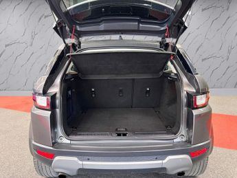 LAND ROVER RANGE ROVER EVOQUE 2.0 TD4 SE Tech SUV 5dr Diesel Auto 4WD Euro 6 (s/s) (180 ps)