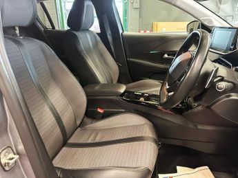 PEUGEOT 208 1.2 PureTech Allure Hatchback 5dr Petrol EAT Euro 6 (s/s) (100 p