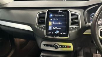 VOLVO XC90 2.0h T8 Twin Engine 10.4kWh Momentum SUV 5dr Petrol Plug-in Hybr