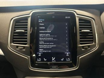 VOLVO XC90 2.0h T8 Twin Engine 10.4kWh Momentum SUV 5dr Petrol Plug-in Hybr