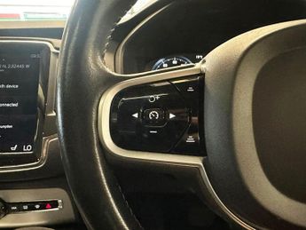 VOLVO XC90 2.0h T8 Twin Engine 10.4kWh Momentum SUV 5dr Petrol Plug-in Hybr