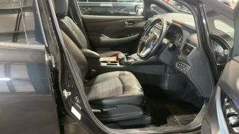 NISSAN LEAF 40kWh N-Connecta Hatchback 5dr Electric Auto (150 ps)