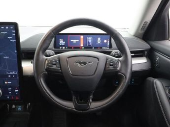 FORD MUSTANG MACH-E Standard Range 70kWh SUV 5dr Electric Automatic (269 ps)