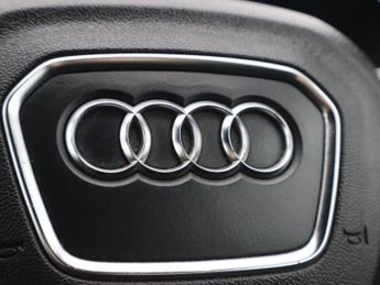 AUDI Q3 1.5 TFSI CoD 35 S line SUV 5dr Petrol S Tronic Euro 6 (s/s) (150