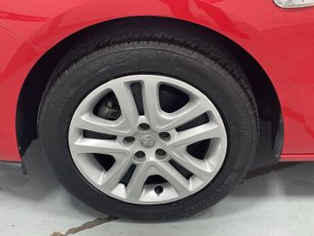 VAUXHALL ASTRA 1.0i Turbo ecoFLEX Tech Line Hatchback 5dr Petrol Manual Euro 6 