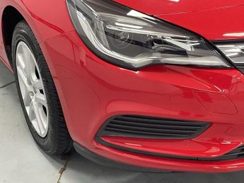 VAUXHALL ASTRA 1.0i Turbo ecoFLEX Tech Line Hatchback 5dr Petrol Manual Euro 6 