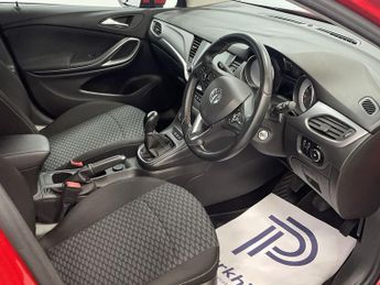 VAUXHALL ASTRA 1.0i Turbo ecoFLEX Tech Line Hatchback 5dr Petrol Manual Euro 6 