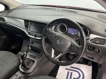 VAUXHALL ASTRA 1.0i Turbo ecoFLEX Tech Line Hatchback 5dr Petrol Manual Euro 6 