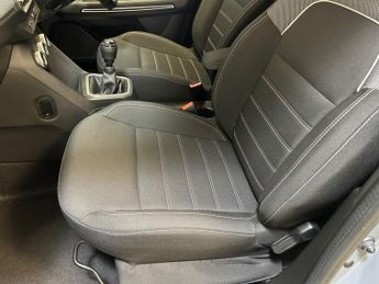 DACIA JOGGER 1.0 TCe Extreme SE MPV 5dr Petrol Manual Euro 6 (s/s) (110 ps)