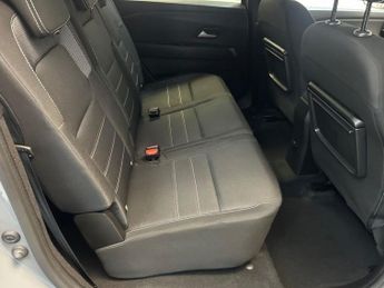 DACIA JOGGER 1.0 TCe Extreme SE MPV 5dr Petrol Manual Euro 6 (s/s) (110 ps)