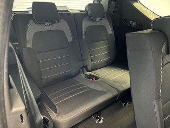 DACIA JOGGER 1.0 TCe Extreme SE MPV 5dr Petrol Manual Euro 6 (s/s) (110 ps)