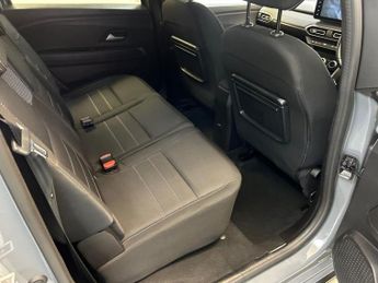 DACIA JOGGER 1.0 TCe Extreme SE MPV 5dr Petrol Manual Euro 6 (s/s) (110 ps)