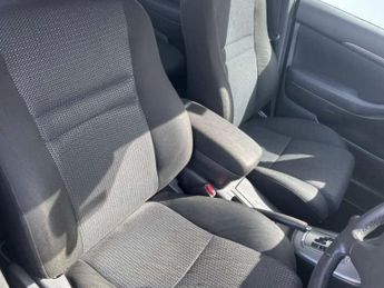 TOYOTA AVENSIS 1.8 VVT-i TR Hatchback 5dr Petrol Automatic (187 g/km, 127 bhp)