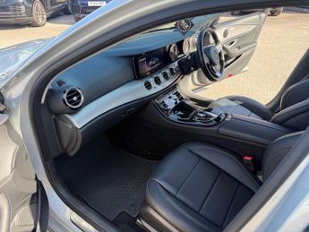 MERCEDES-BENZ E-CLASS 3.0 E350d V6 SE Saloon 4dr Diesel G-Tronic+ Euro 6-1 OWNER FROM 