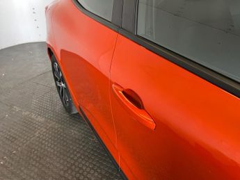 RENAULT CLIO 1.6 E-TECH Evolution Hatchback 5dr Petrol Hybrid Auto Euro 6 (s/