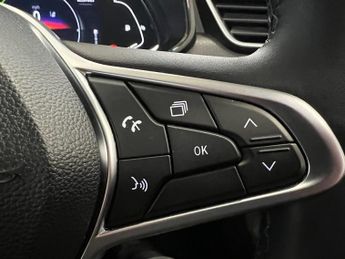 RENAULT CLIO 1.6 E-TECH Evolution Hatchback 5dr Petrol Hybrid Auto Euro 6 (s/