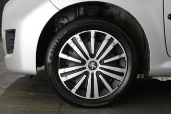 PEUGEOT 107 1.0 12V Urban Hatchback 5dr Petrol Manual Euro 4 (68 ps)