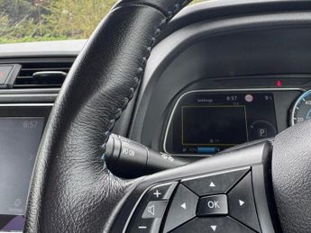 NISSAN LEAF 39kWh Acenta Hatchback 5dr Electric Auto (150 ps)