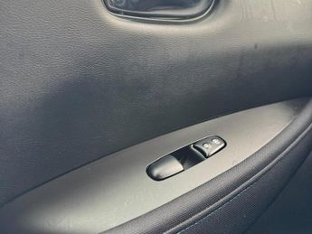 NISSAN LEAF 39kWh Acenta Hatchback 5dr Electric Auto (150 ps)