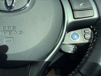 TOYOTA YARIS 1.5 VVT-h Icon Hatchback 5dr Petrol Hybrid E-CVT Euro 6 (101 ps)