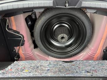 TOYOTA YARIS 1.5 VVT-h Icon Hatchback 5dr Petrol Hybrid E-CVT Euro 6 (101 ps)