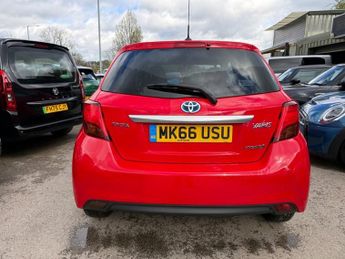 TOYOTA YARIS 1.5 VVT-h Icon Hatchback 5dr Petrol Hybrid E-CVT Euro 6 (101 ps)