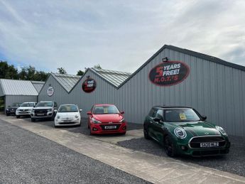 VOLVO V60 2.0 B3 MHEV Momentum Estate 5dr Petrol Hybrid Auto Euro 6 (s/s) 